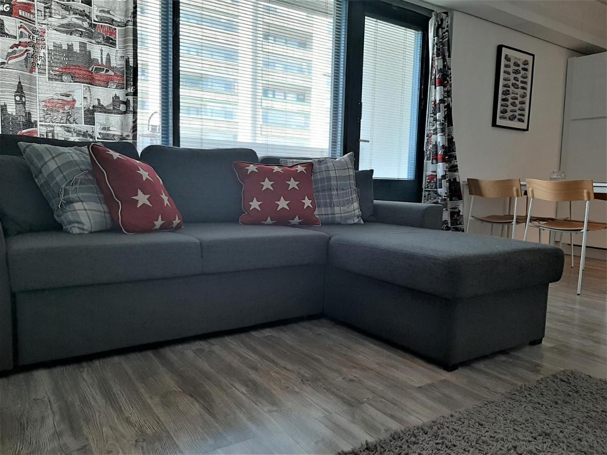 Seaside Downtown Apartment With Private Parking Helsinki Exterior photo